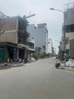 Bán đất tái định cư Ngọc Thụy - Lô góc 2 mặt tiền - view công viên- nhỉnh 10 tỷ
