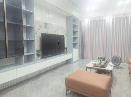 SIÊU PHẨM. BÁN NHÀ LÂM HẠ LONG BIÊN, 7 TẦNG, GA RA Ô TÔ CAMRY, KINH DOANH, GIÁ HỜI