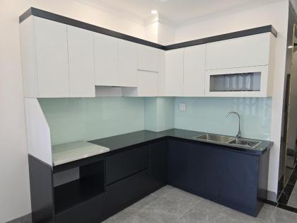 Bán nhà trung tâm Thạch Bàn – Ô tô vào nhà – Có thang máy – Full nội thất – 7.9 tỷ