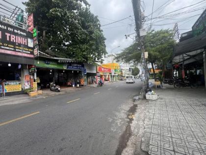 Bán Nhà Mặt tiền Bình Trị Đông - ngay Lê Văn Quới, 4,7x30m, 2 Tầng - 5PN, còn 12 tỷ.
