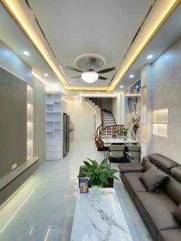 PHÚC LA – 35M2 – 5 TẦNG – MỖI TẦNG 1 nơi – giá 6.9 TỶ – căn nhà ĐẸP ĐÓN LỘC