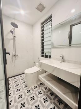 Bán nhà trung tâm Thạch Bàn, diện tích 34.0m -5.4 tỷ, nội thất mới