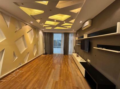 Bán Nhà P/Lô Ô Tô Tránh Quận Ba Đình 80m2-5T LÔ GÓC 3 THOÁNG 31 Tỷ Linh Lang.