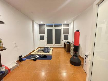 Bán Nhà Mặt Phố Quận Đống Đa 60m2-3T SỔ A4 Tặng Nhà 1 CHỦ 24 Tỷ Khâm Thiên.