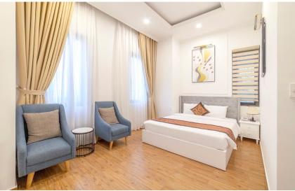 CHO THUÊ KHÁCH SẠN FULL NỘI THẤT ĐƯỜNG PHÙ ĐỔNG THIÊN VƯƠNG PHƯỜNG 8 giá 70tr