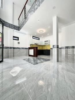 Bán nhà mới 5 Tầng - Hẻm 4m Trần Quang Diệu, Quận 3, 6,3x8m, sổ Vuông, lô góc, 8,9 tỷ.