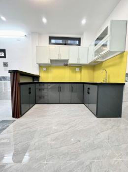 Bán nhà mới 5 Tầng - Hẻm 4m Trần Quang Diệu, Quận 3, 6,3x8m, sổ Vuông, lô góc, 8,9 tỷ.