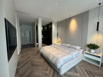 Bán Tòa Building 8 Tầng - Mặt Phố ĐỒNG CỔ, THỤY KHUÊ 60/70m, Mặt tiền 6m 47 Tỷ