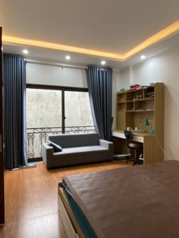 Bán nhà trung tâm Thạch Bàn, diện tích 35.0m2 – 6.25tỷ, ô tô lùi gần cửa