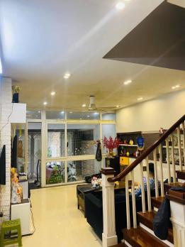 Bán liền kề Văn Phú Hà Đông – Gara ô tô – Kinh doanh – Giá tốt