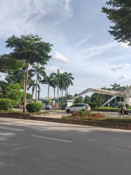Bán đất  Phạm Văn Đồng, 110m2, phân lô, ô tô, vỉa hè, kinh doanh, 37tỷ.