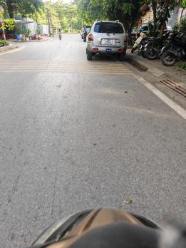Bán đất  Phạm Văn Đồng, 110m2, phân lô, ô tô, vỉa hè, kinh doanh, 37tỷ.