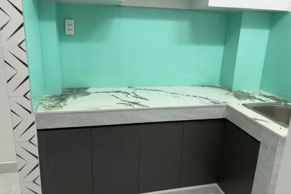 CHÍNH CHỦ BÁN NHÀ CÁCH MẠNG THÁNG 8, P5, Q. TÂN BÌNH . Thông hẻm 207 Phạm Văn Hai – rộng rãi, thoáng mát hơn.