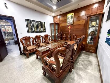 Ngộp Bank cần bán Nhà MT Lạc Long Quân Tân Bình 5x23, 4Tầng 28 Tỷ TL