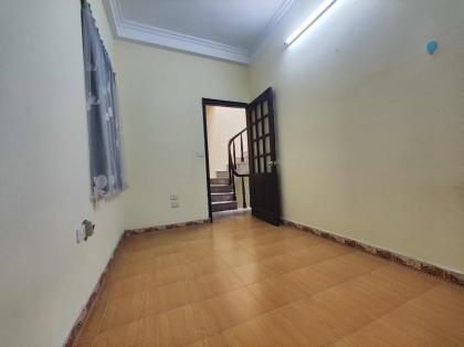 CHO THUÊ NHÀ RIÊNG PHỐ ĐỘI CẤN, BA ĐÌNH, GẦN PHỐ, NGÕ RỘNG