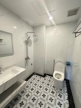 Bán nhà Thạch Bàn, 5 tầng, diện tích 42.0m2 6.5tỷ, nhà mới, 1 mình 1 ngõ, yên tĩnh, xe để ngoài