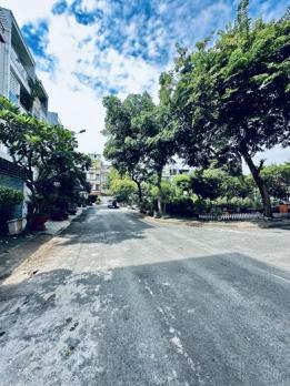 Gấp bán đất TPHCM, giá rẻ, mặt tiền KDT Vạn Phúc, phường Hiệp Bình (Thủ Đức), xây biệt thự