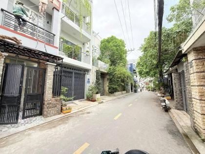 Bán nhà mặt tiền Cao Vân Ngọc - gần Khuông Việt, Âu Cơ, 4,1x16m, 2 tầng, 3PN, 7,8 tỷ.