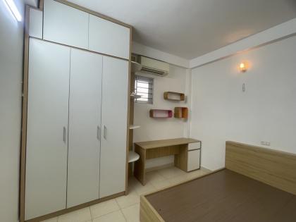 Bán nhà Khu VIP Thạch Bàn 39m² 5.95 tỷ Ngõ nông, yên tĩnh