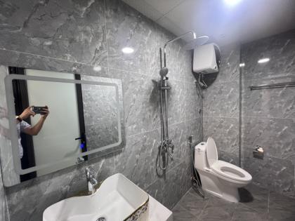 Bán nhà Khu Vip Thạch Bàn, diện tích 35.0m2 – 6.1tỷ, Cạnh ngã tư Thạch Bàn