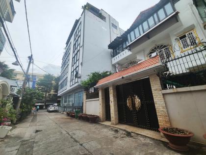 Bán tòa Biệt thự 2 Mặt tiền Khu K300 Tân Bình 240m2, 4Tầng có Hầm xe chỉ 62 Tỷ