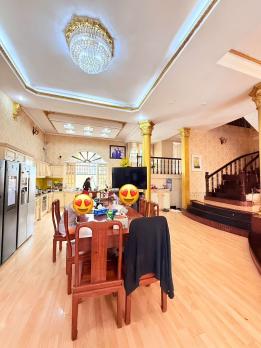 Bán tòa Biệt thự 2 Mặt tiền Khu K300 Tân Bình 240m2, 4Tầng có Hầm xe chỉ 62 Tỷ