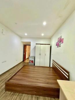 BÁN NHÀ PHỐ KHÂM THIÊN ĐỐNG ĐA, 5 TẦNG DÂN XÂY, LÔ GÓC, GẦN PHỐ