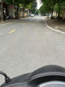 Cần bán  164m ĐẤT, MT 8,5m Bồ Đề giá 24,5ty ,oto KD