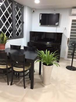 Bán nhà mặt tiền khu ẩm thực Phan Xích Long, phường Cầu Kiệu (Phú Nhuận) TPHCM, khu kinh doanh, giá tốt