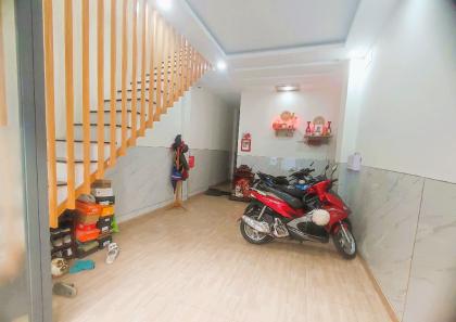 91m2 4 tầng BTCT HXH THÔNG NGUYỄN SƠN, CHDV 22 triệu/tháng, 9ty8