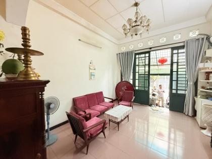 Bán nhà mặt tiền phường Bình Thạnh TPHCM, khu kinh doanh, CHDV, giá rẻ
