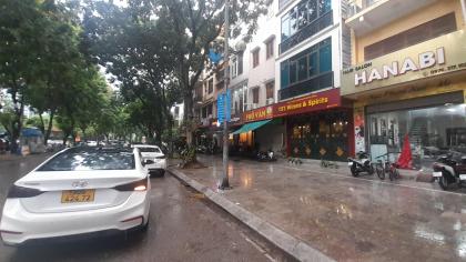 Bán Nhà Mặt Phố Ba Đình 2MT 55m2-5T MT5m Vỉa Hè LÔ GÓC 2 THOÁNG 34 Tỷ Vạn Phúc.