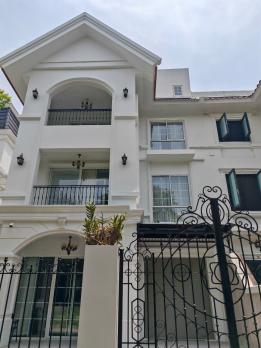 Bán biệt thự  tại CIPUTRA, phường Phú Thượng, 246m2, mt 12m, nhỉnh 60tỷ.