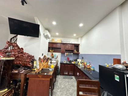 BÁN NHÀ ĐẸP LUNG LINH NGAY PHÚ NHUẬN 2 TẦNG 37M TẶNG NỘI THẤT XỊN XÒ  CHỈ 6.3 TỶ
