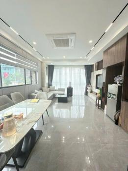 CÓ 102. BÁN NHÀ NGỌC LÂM  LONG BIÊN, 7 TẦNG, GA RA, KINH DOANH, GIÁ MỀM