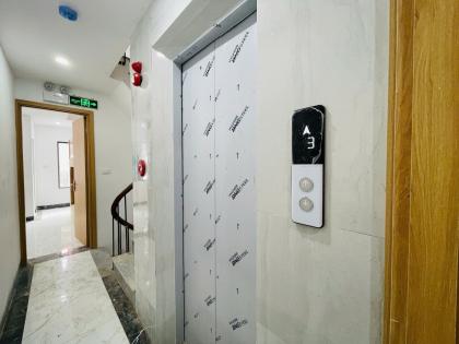 Bán tòa CCMN phố Xã Đàn, Đống Đa, 8 tầng thang máy, 12 phòng khép kín, gần phố