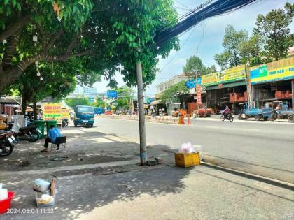 HÀNG THƠM – BÁN NHÀ 1 TRỆT 3 LẦU MẶT TIỀN TÔ KÝ – DTXD 330M² – GIÁ CHỈ 15 TỶ