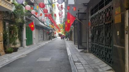 Bán Nhà P/Lô Ô Tô Tránh Quận Ba Đình 60m2-5T VỪA Ở VỪA KD 2 THOÁNG 21 Tỷ Quần Ngựa.