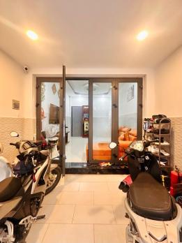Chủ bán gấp hạ giá kịch sàn còn 9.x tỷ, 50m2, 4 tầng BTCT, HXH thông – Đặng Văn Ngữ, Phú Nhuận.
