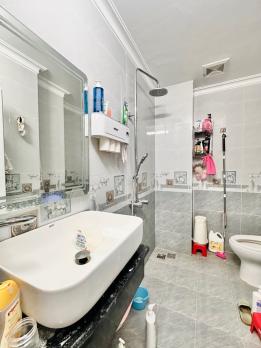 Chủ bán gấp hạ giá kịch sàn còn 9.x tỷ, 50m2, 4 tầng BTCT, HXH thông – Đặng Văn Ngữ, Phú Nhuận.