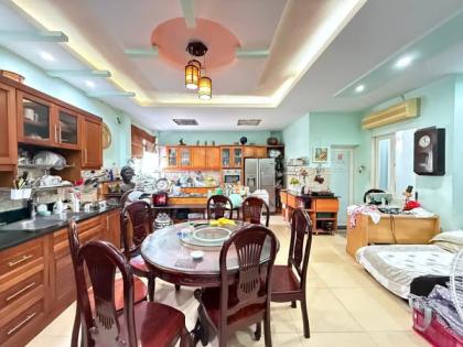 Nhà HXH Đường Lê Văn Sỹ Phường 1 Quận Tân Bình.