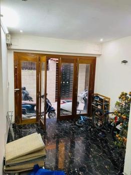Bán nhà ngõ 1395 Giải Phóng, SĐCC 33m2 x 5 tầng, gần phố