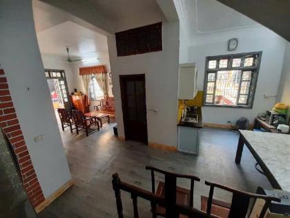 Bán Nhà P/Lô 2OTO Tránh Ba Đình 101m2-4T MT7m LÔ GÓC 3 THOÁNG 61 Tỷ Phan Đình Phùng.