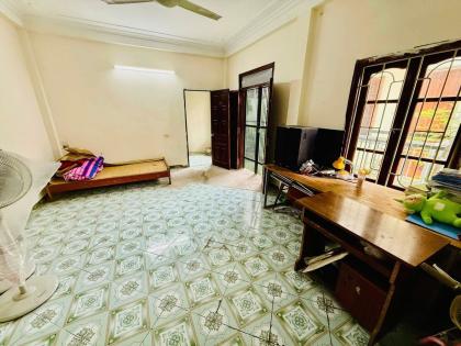 Bán nhà phố Chính Kinh, Thanh Xuân, nhà đẹp dân xây, lô góc thoáng sáng, ngõ rộng