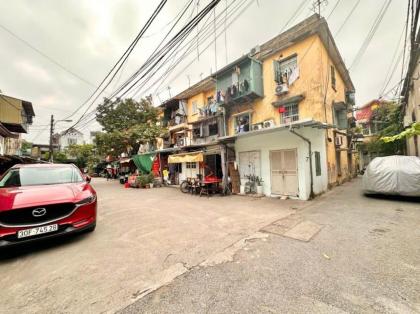 Bán nhà tập thể Thạch Bàn 30m2 , lô góc, ở ngay được, chỉ 1.6 tỷ