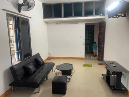 Bán nhà tập thể Thạch Bàn 30m2 , lô góc, ở ngay được, chỉ 1.6 tỷ