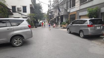 Bán Nhà P/Lô 3 OTO Tránh Ba Đình 93m2-4T LÔ GÓC 2MT 3 THOÁNG 27 Tỷ Đội Cấn.