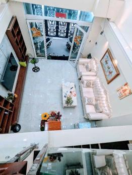 Bán Gấp Nhà Ngõ Phạm Hữu Lầu, Q7: 80m2, 3 Tầng, 3PN, Sổ Đỏ, Giá Hấp Dẫn Chỉ 7.9 Tỷ - Cơ Hội An Cư