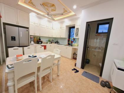 ????LUXURY KIẾN HƯNG – 5 TẦNG – GARA Ô TÔ – Ở SƯỚNG, KINH DOANH ĐỈNH – GIÁ CHỈ 1X TỶ!????