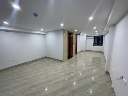 Cho thuê nhà Khuất Duy Tiến 60m x 6 tầng thông sàn thang máy 40tr 0903409888